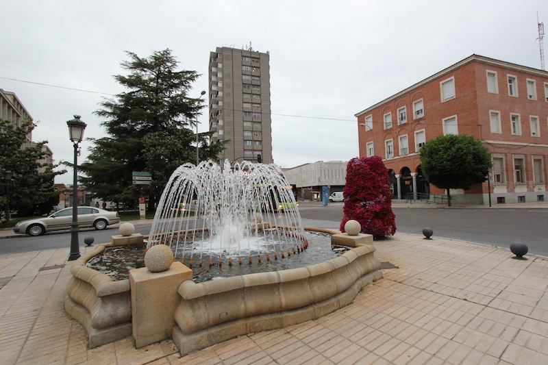 Фонтан на проспекте Уэльва