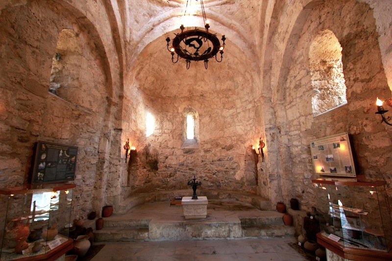 Албанская церковь в селе Киш