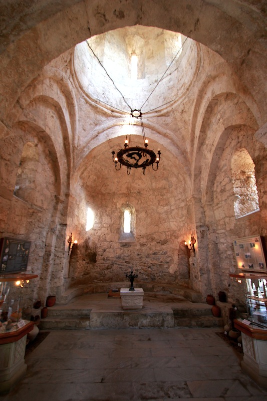 Албанская церковь в селе Киш