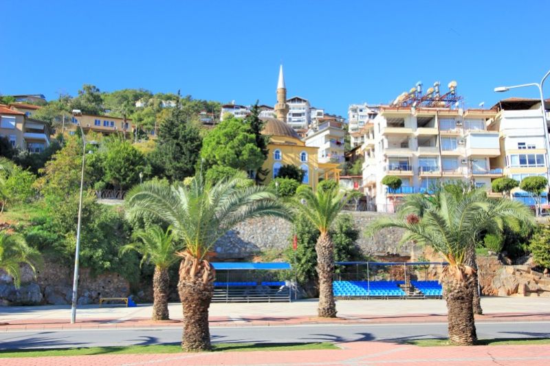 На живописной улице Рихтим