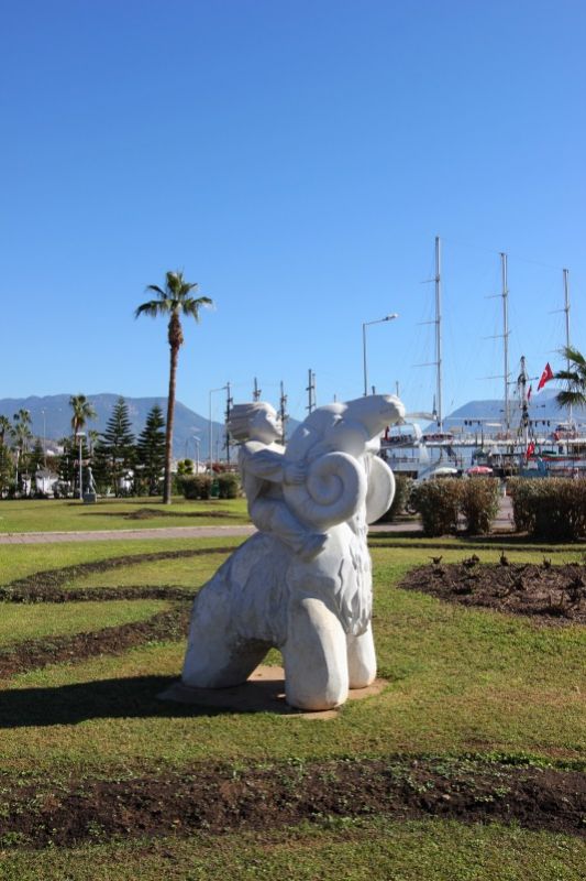 Парк скульптур в Аланье