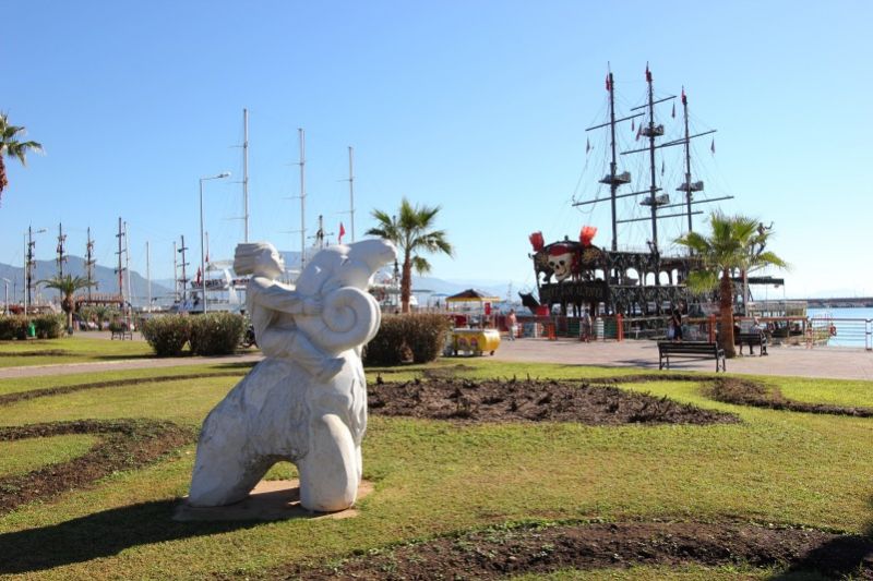 Парк скульптур в Аланье