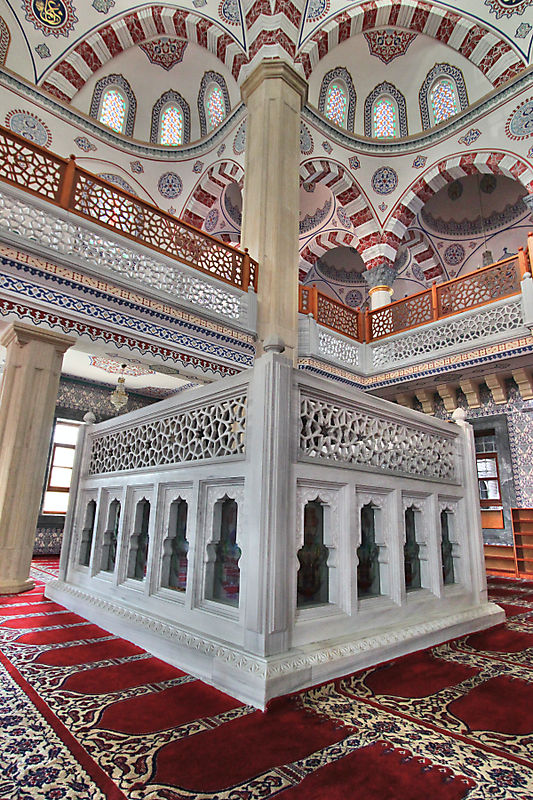 Новая мечеть во Флорье