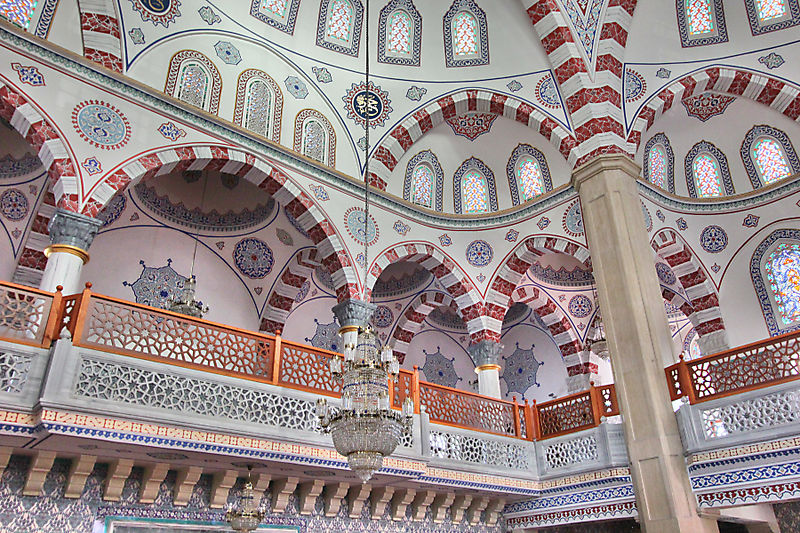 Новая мечеть во Флорье