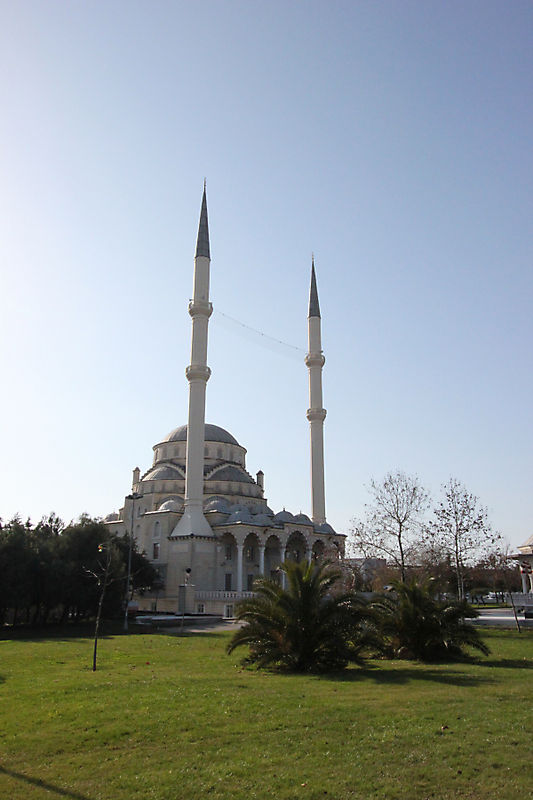 Новая мечеть во Флорье