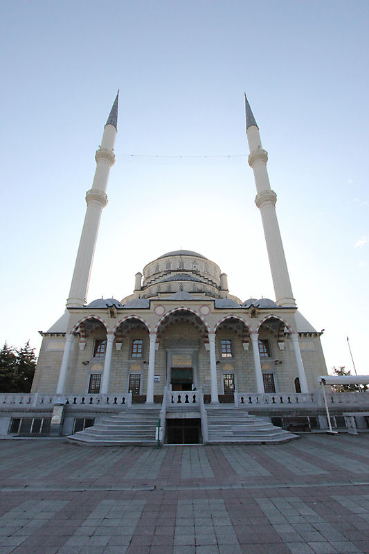 Новая мечеть во Флорье