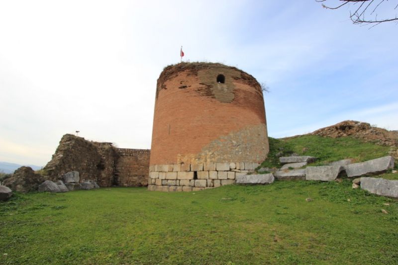 Ворота Енишехир в Изнике