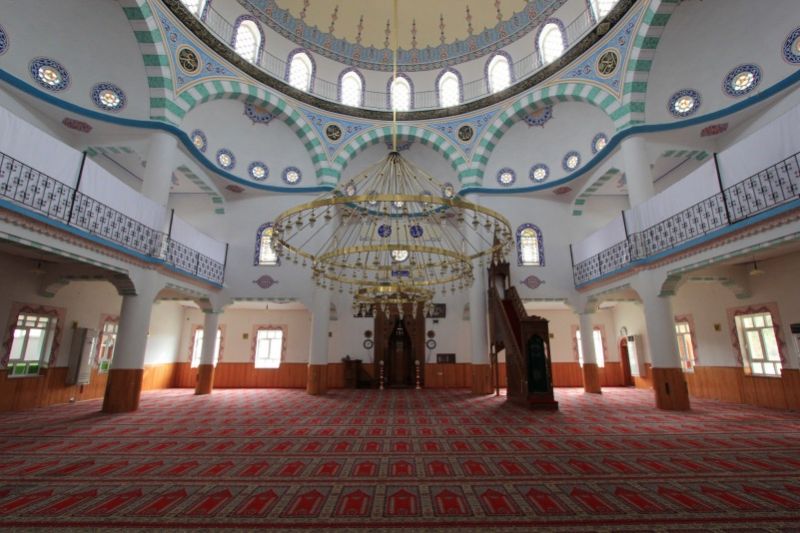 Интерьер мечети Халила Хайреддин-паши