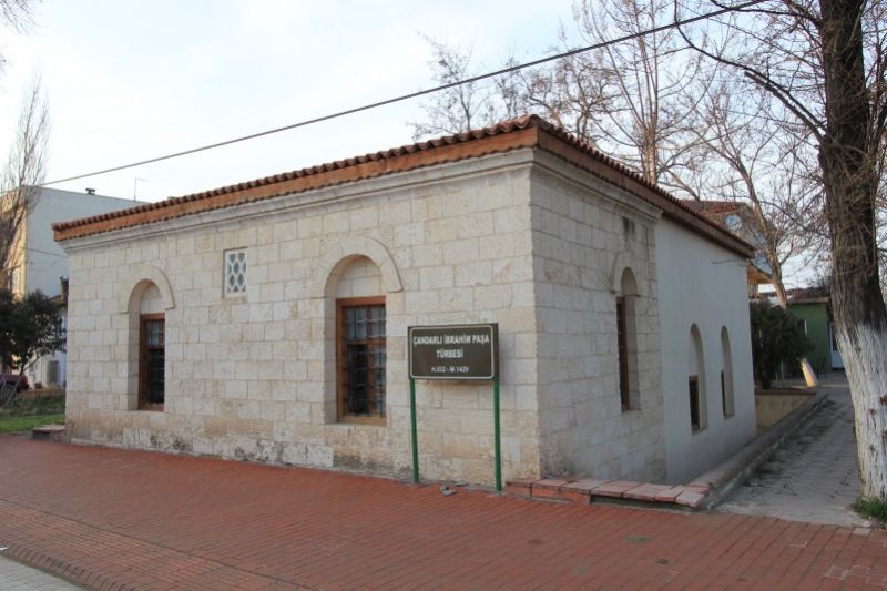 Мавзолей Чандарлы Ибрахим-паши