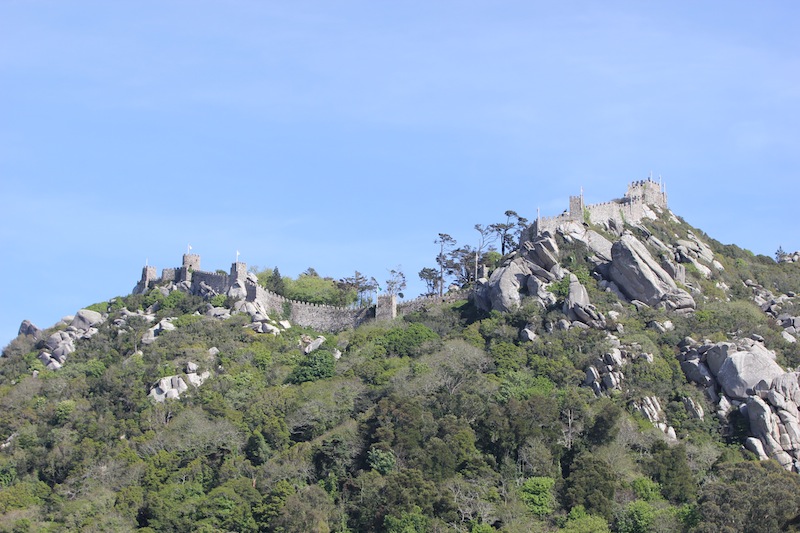 Вид на Замок мавров из Синтры 