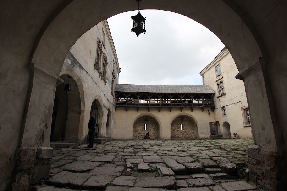 img 2 20190412 1229678515