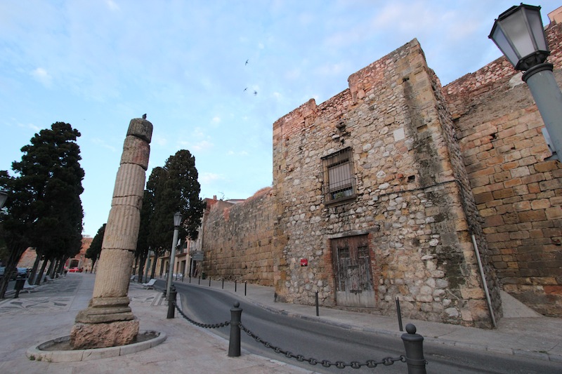 На улице Римской империи