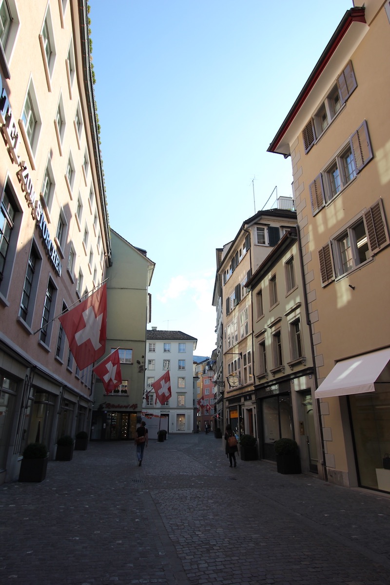 Вдоль по улице Шторхенгассе