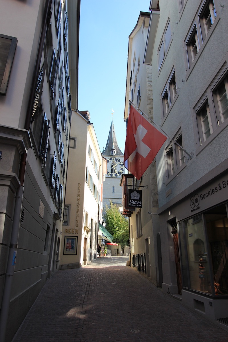 Вдоль по улице Шлюссельгассе