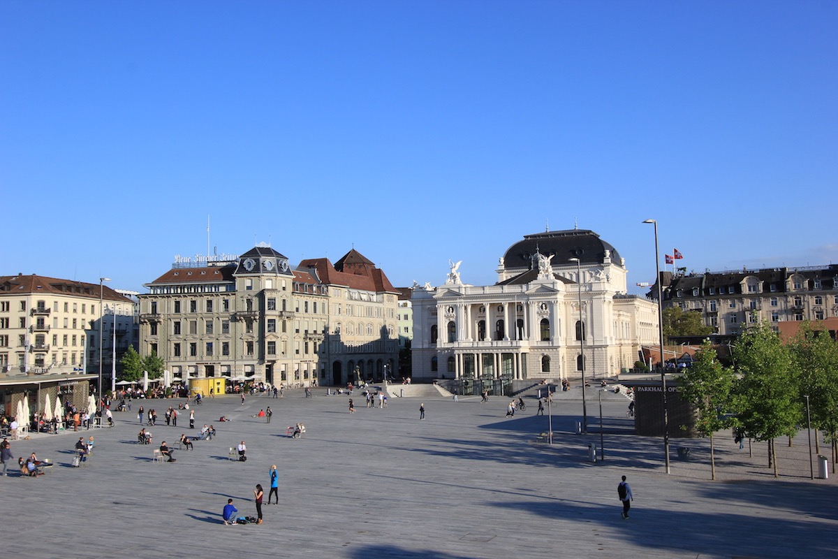 Площадь Зекселойтенплац в Цюрихе