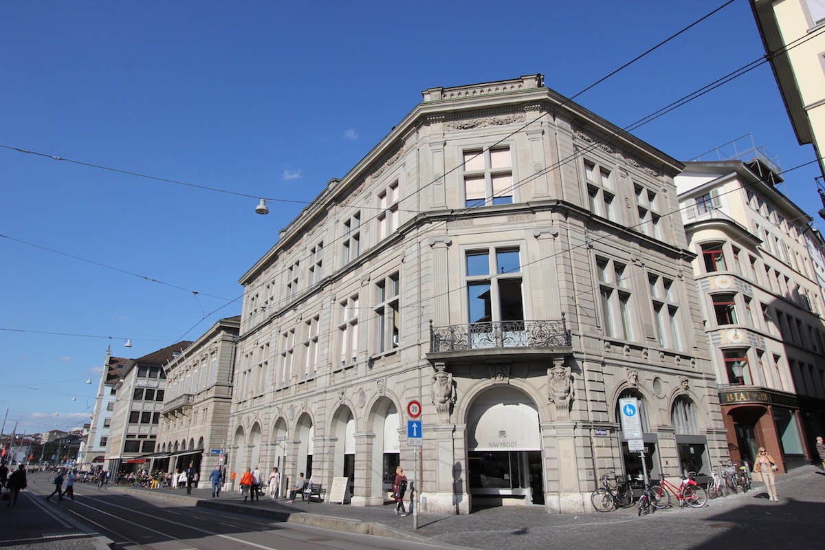 На пересечении Лимматквай и Марктгассе